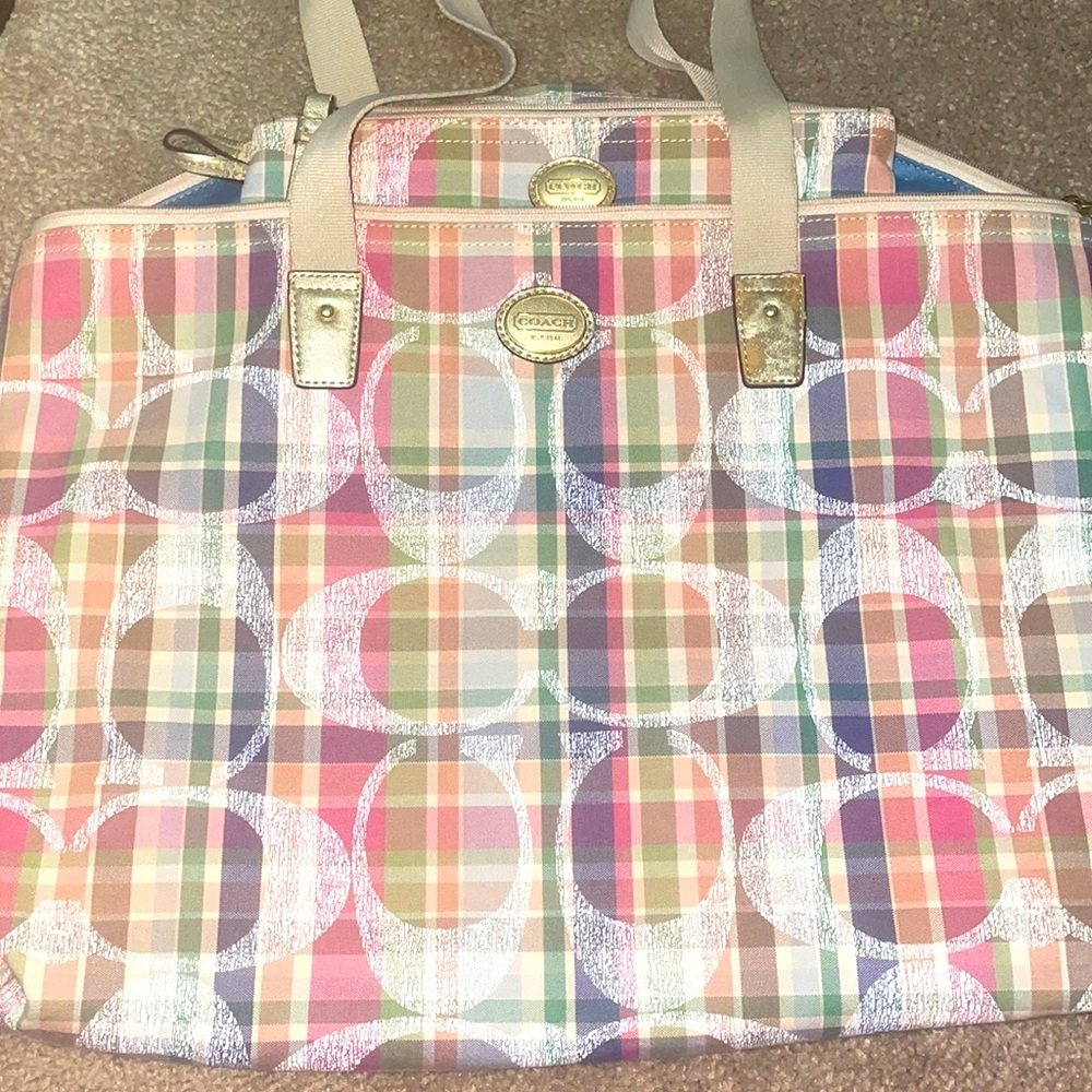 Authentic coach shoulder bag